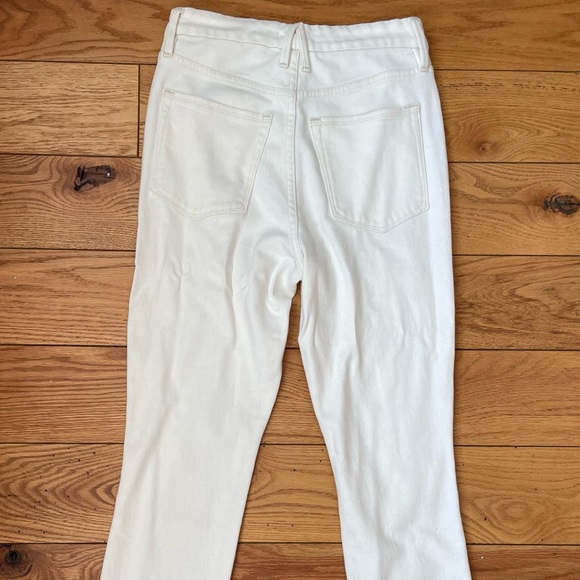 Good American textured white jeans.  Never worn. - Picture 2 of 3